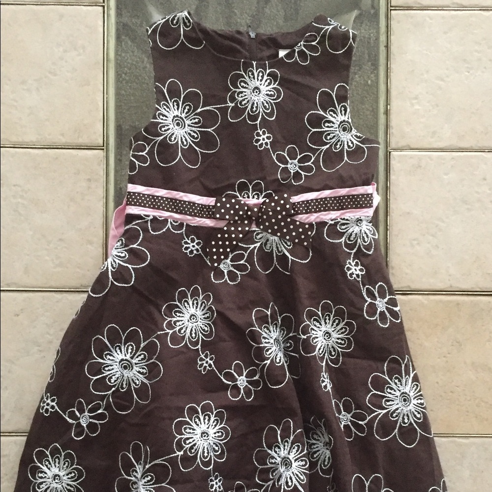 Girls dress